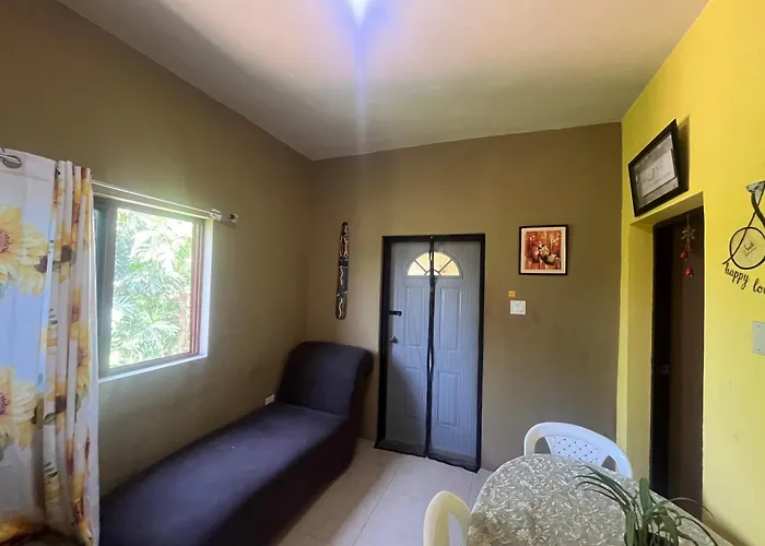 Smileys Coastal Getaway, Proximity With On Site Parking *
